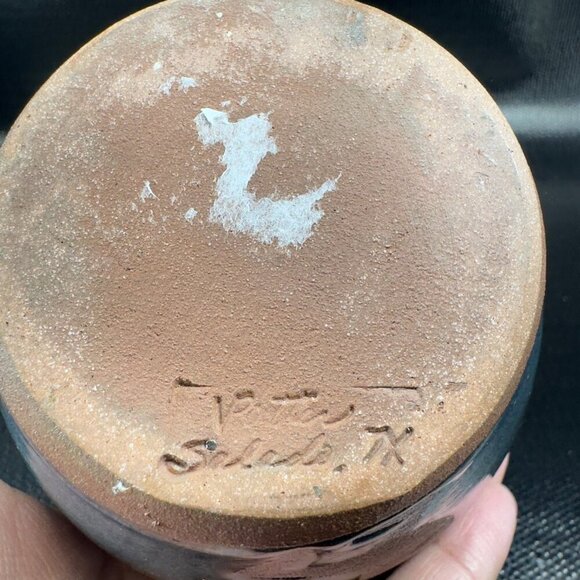 Hand Made RedWare Pottery Vase Vessel Salado Texas Kokopelli Pattern Signed Vase - Picture 5 of 13